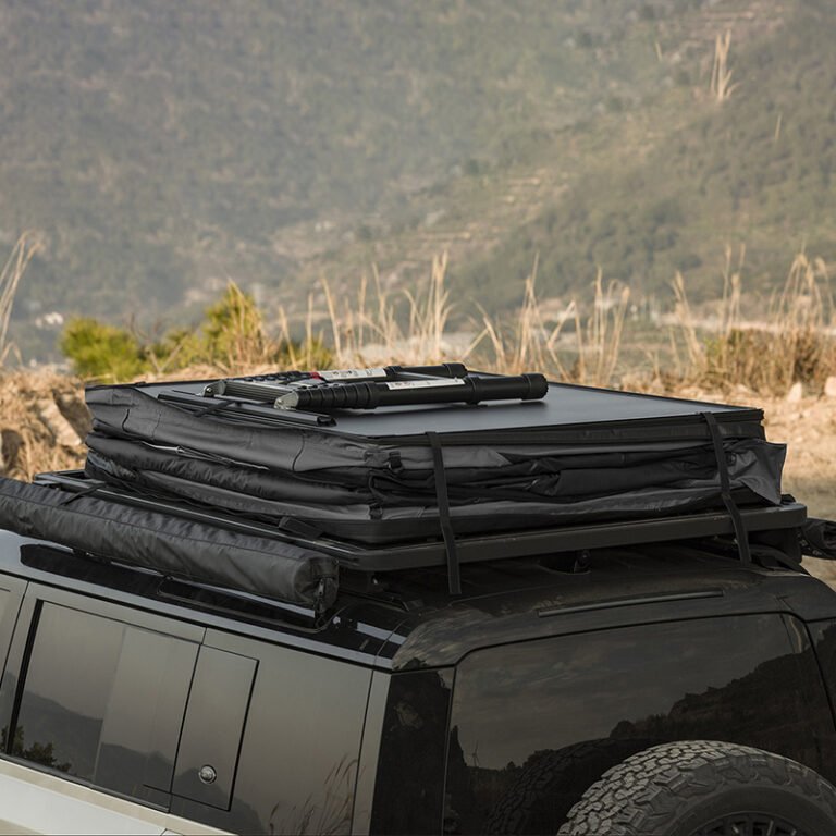 Mizar soft shell roof top tent