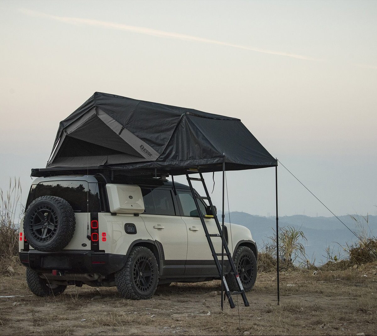 Soft shell roof top tent annex room